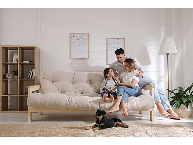 Jak zařídit, aby mladí měli kde bydlet? Hlavně nedotovat hypotéky, radí experti