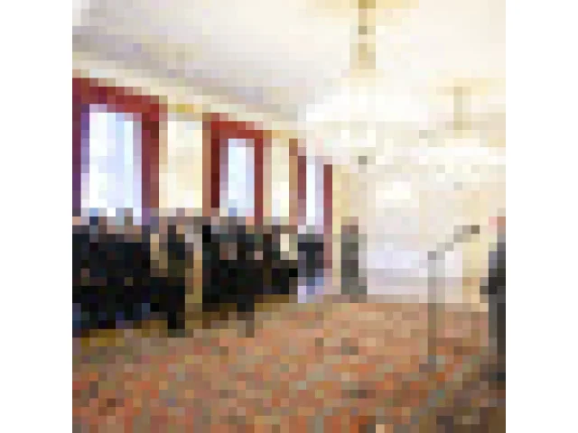 Pavel se setkal s dobrovolníky, kteří pomáhají rodinám padlých vojáků