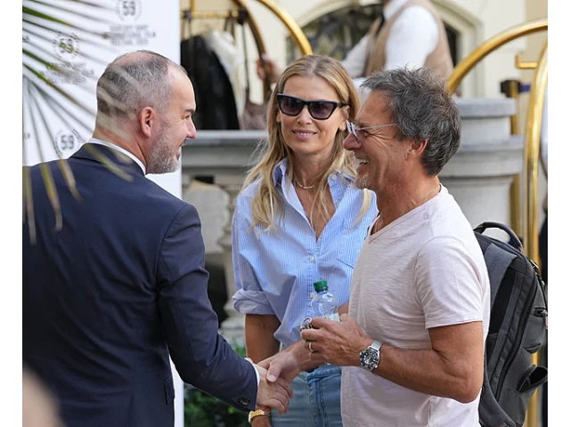 Móda od Puppu: Plodková v pantoflích, Geislerová v černé a boho Havlová