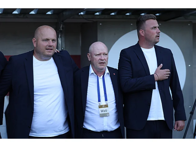 Měl bych jít taky, zvažoval Köstl. U repre ho udrželi odvolaný kouč i manželka