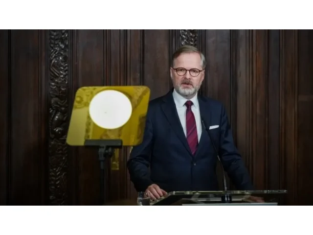 Rusko je třeba odstrašit, řekl Fiala. Výdaje na obranu musíme podle něj navýšit minimálně na 3 % HDP