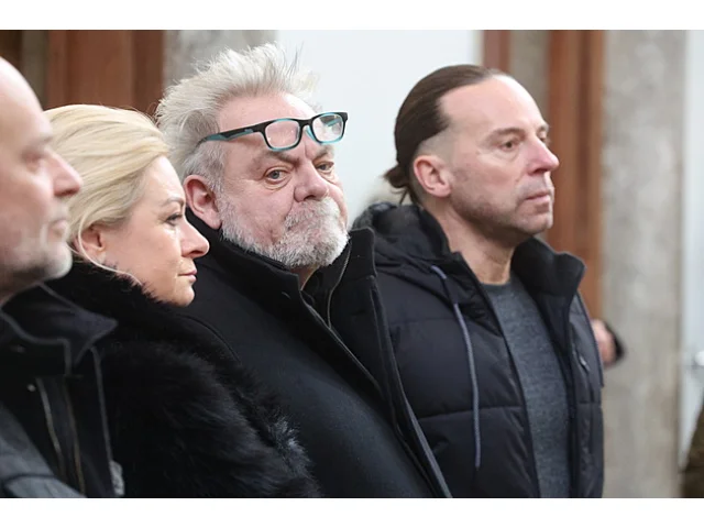 Pohřeb Petra Hanniga: Dorazila Lucie Bílá i Václav Upír Krejčí a Jana Bobošíková s Janou Lipavskou