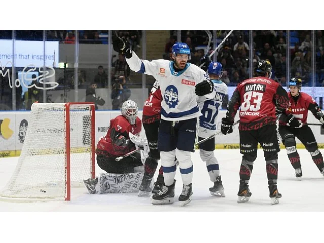 Krize Sparty nekončí, nestačila ani na Kladno. Varaďa uspěl v Pardubicích