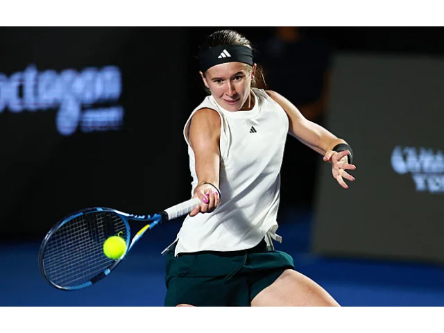 Bartůňková v Tokiu končí po prvním klání, v duelu teenagerek podlehla Sonobeové