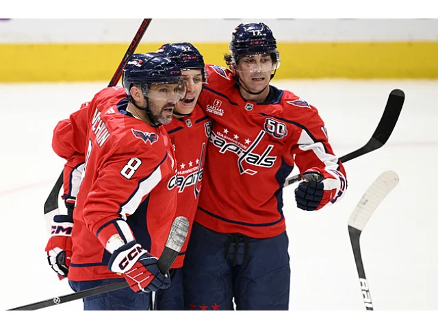 Hezké gesto Ovečkina. Spoluhráče zavolal zpátky na led, aby vzdali hold soupeři