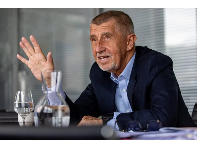 Nikdy nebudu vládnout s komunisty, řekl Babiš. Odmítl i referenda o NATO a EU