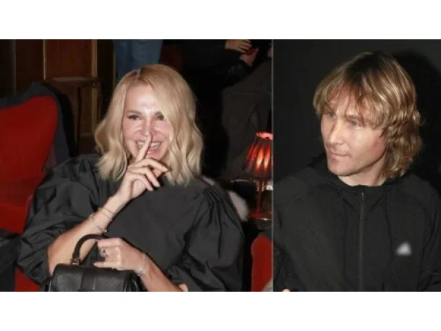 Fanoušci gratulují Daře Rolins k zásnubám s Pavlem Nedvědem. Zpěvačka ukázala prstýnek