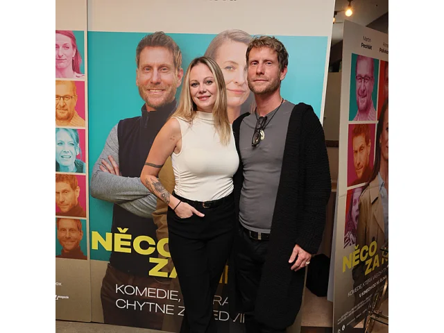 Míra Nosek vzal na premiéru krásnou partnerku. Martin Pechlát opět s Annou Polívkovou