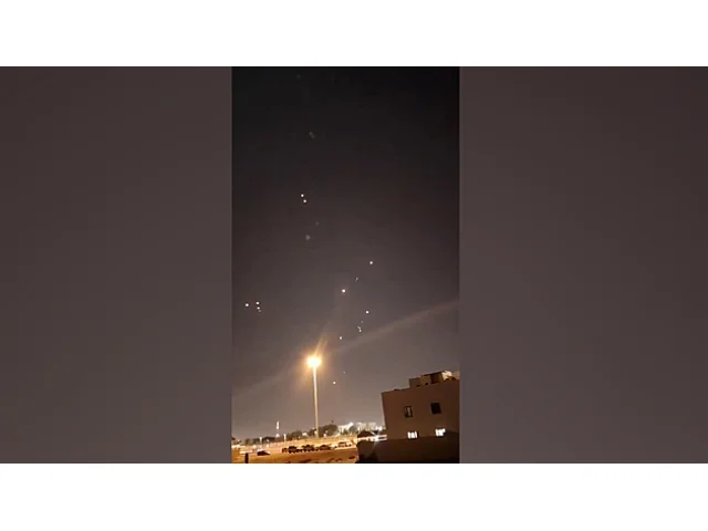 Přišel íránský protiúder. Na americkou základnu v Kataru letěly rakety