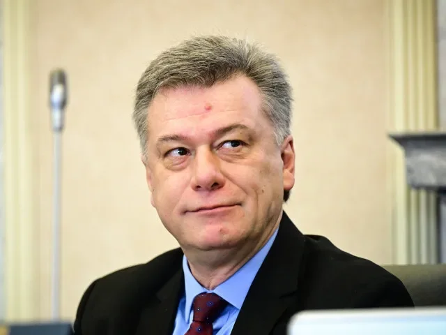 Na přijetí bitcoinů za miliardu od odsouzeného muže nevidím nic neetického, říká Blažek