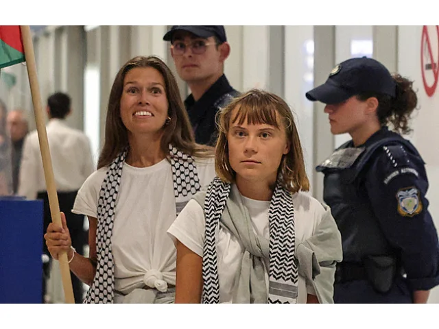 Izrael deportoval Češku ze zadržené flotily, na hranici ji převzali Jordánci