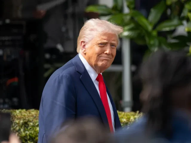 Trump oznámil „masivní dohodu“ s Japonskem včetně 15procentního cla na zboží