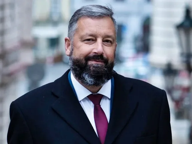 V kauze „armádního šmírování“ padlo první trestní oznámení