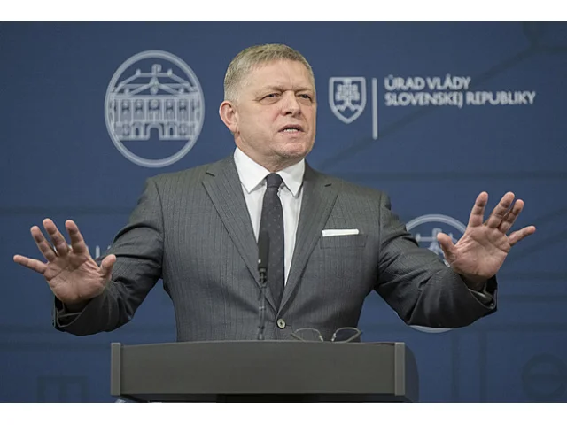 Fico nazval europoslance Zdechovského nájemným politickým vrahem, ten se brání