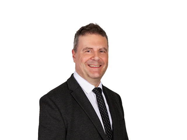 Česku s Fialou ujíždí vlak, říká krajský lídr hnutí Stačilo! Roun