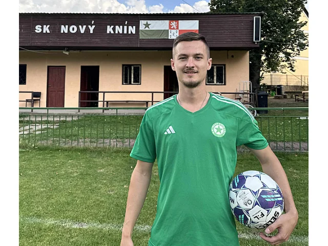 Tvůrce ztřeštěných fotbalových songů: Chceme, ať si je lidi pouští i na svatbě