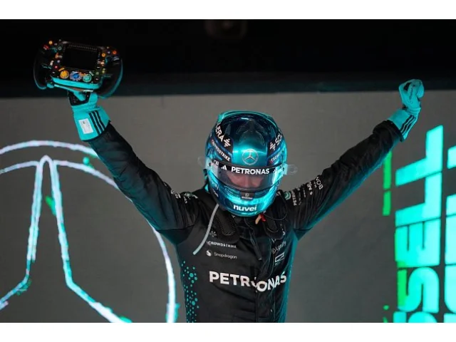 Russell vyhrál závod F1 v Singapuru. McLaren obhájil Pohár konstruktérů