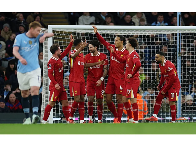 Liverpool po výhře nad City utíká Arsenalu, opět zářil Salah. Přestřelka pro Newcastle