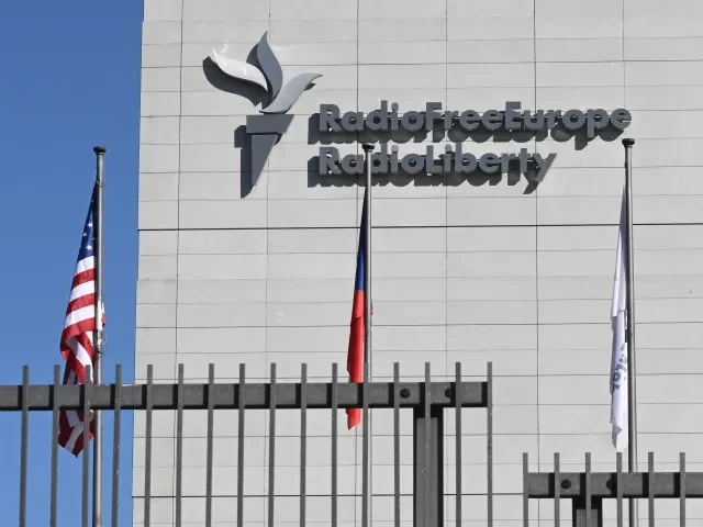 Američané vypnuli satelit umožňující vysílání ruskojazyčné televize Svobodné Evropy