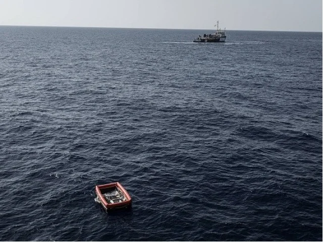 U libyjských břehů se převrátil člun. Zemřelo nejméně 18 migrantů