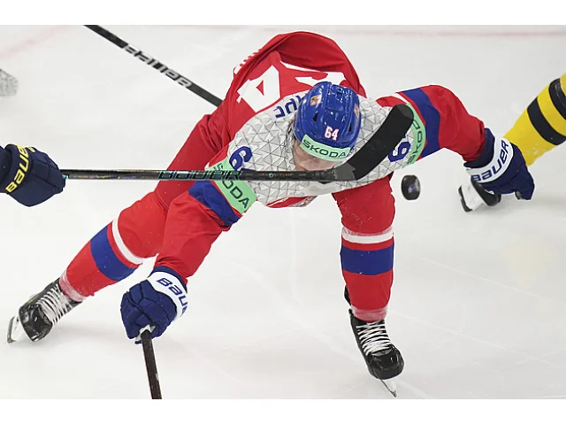 ONLINE: Česko - Švédsko 1:4. Soupeř zvýšil, další obrovskou šanci kryje Vladař