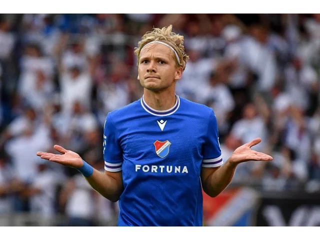 Charakter místo milionů. Kluby na odchodu Šína z Baníku do Alkmaaru nezbohatnou