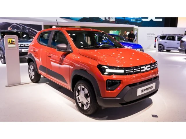 Elektromobil levnější než kolo. V Itálii se dají některé modely pořídit za ceny okolo sto tisíc korun