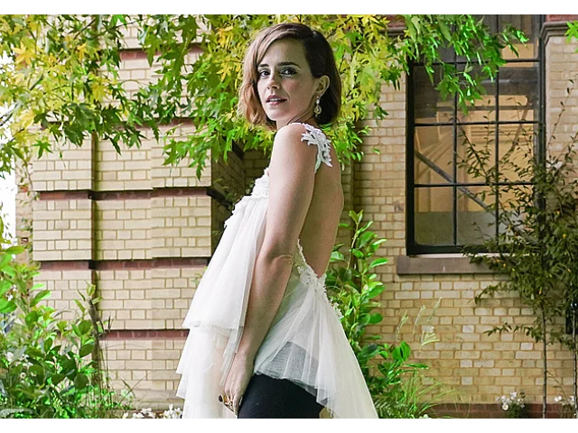 Může za to herecký životní styl, říká Emma Watsonová o svém zákazu řízení