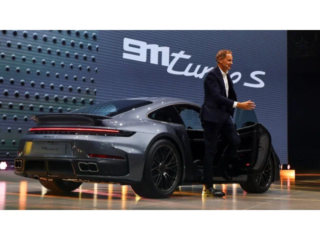 Kapitulace před Trumpem? Americká cla zatím evropskému byznysu neškodí, naopak má výhodu proti konkurenci, ukazují data