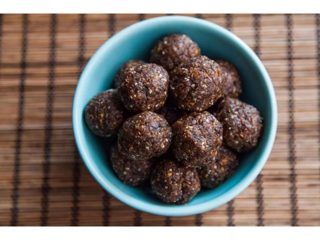 Máme recept na zdravé čokoládové kuličky hotové za 15 minut 