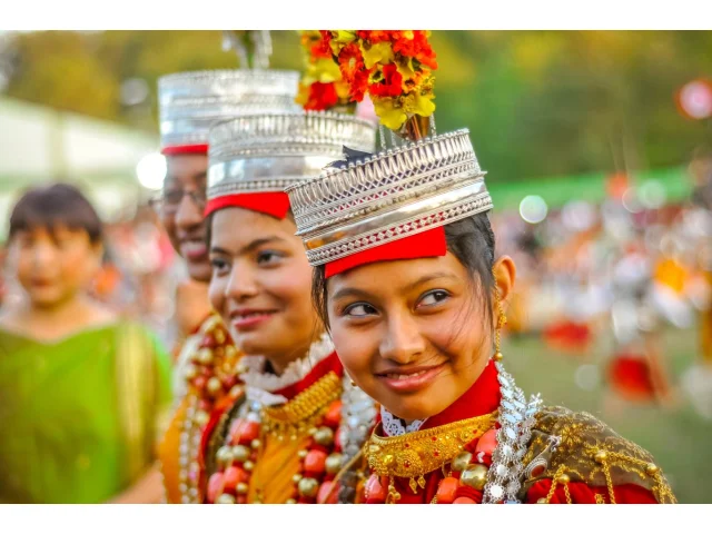 Běda mužům, kterým žena vládne. Khásíjští muži tvrdí, že jejich diskriminace začíná už v porodnici