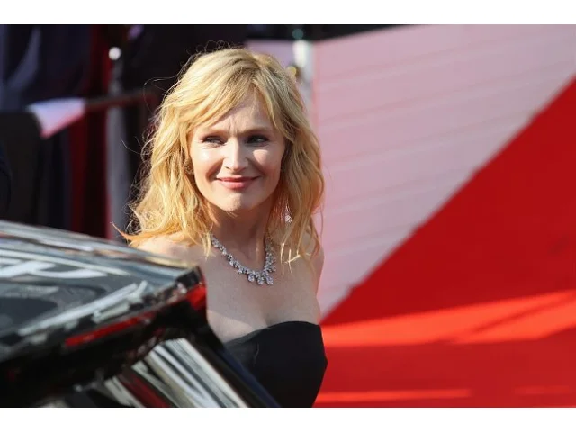 Aňa Geislerová zazářila v Paříži na přehlídce. Po boku Fondové či Jennerové