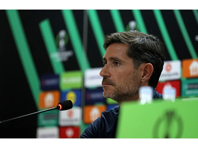 Zářil v Realu, s Koubou venčili psy, v Praze baštil knedlíky. Teď jde Sánchez na Spartu