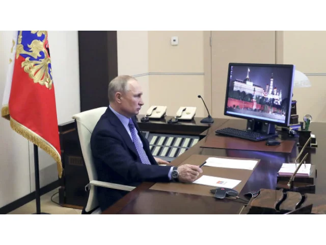 Putin ponižuje Ukrajinu i Západ. Pozvání Zelenského do Moskvy je jen výsměchem a demonstrací síly