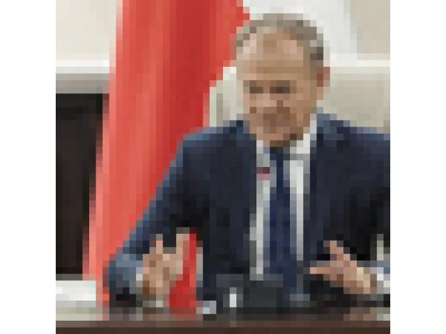 Tusk: Polský vzdušný prostor narušil velký počet ruských dronů