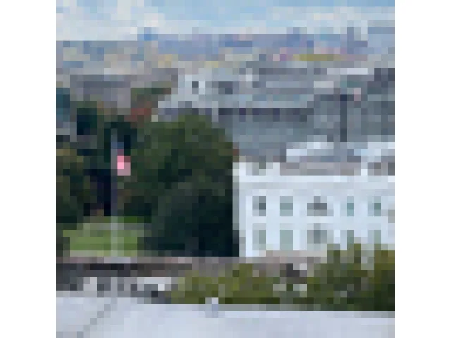 Zbourat východní křídlo Bílého domu Trumpovi umožnila výjimka v zákoně, píše BBC