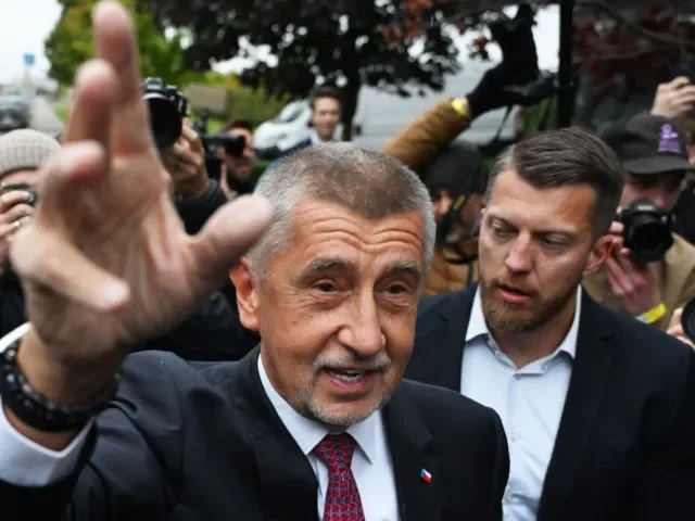 Většina lidí se přiklání k Babišovu vydání ke stíhání, 41 % je proti, ukázal průzkum