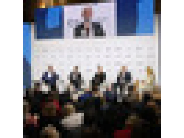 Evropa musí být součástí jednání o míru na Ukrajině, řekl prezident Pavel