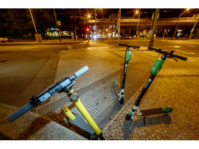 Stopka pro sdílené elektrokoloběžky v Praze. Radní odsouhlasili regulaci