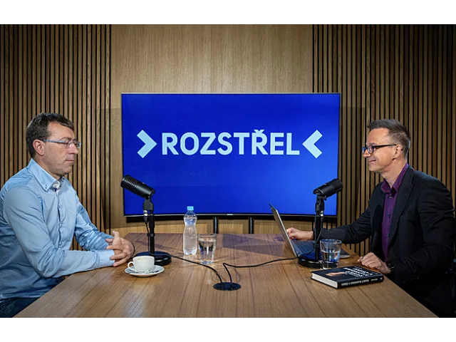 Stále jsme pračkou na peníze ruských mafiánů i politiků, říká reportér Hynek