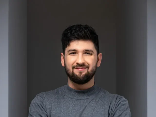 Alkoholismus, války a teror. Co způsobí mladí v politice