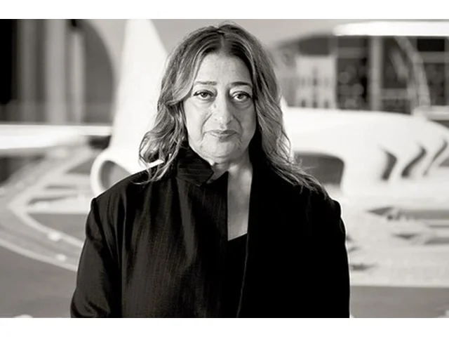 Dům jako hranatý kvádr? Zapomeňte! Zaha Hadidová odmítala rovné linie, její dílo je ihned rozpoznatelné