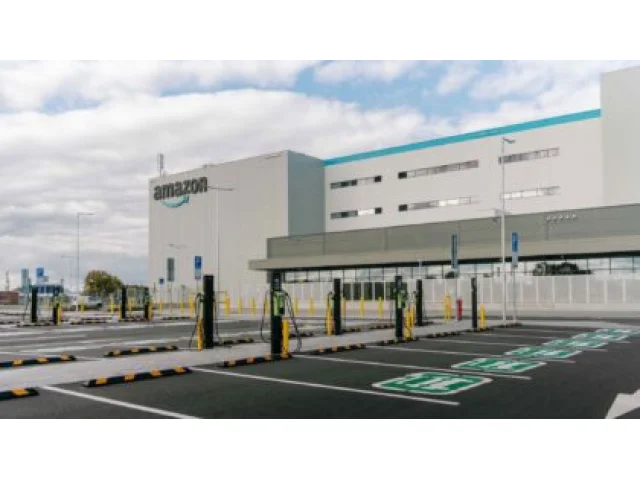 Americký gigant Amazon je v Česku 10 let, investoval 45 miliard