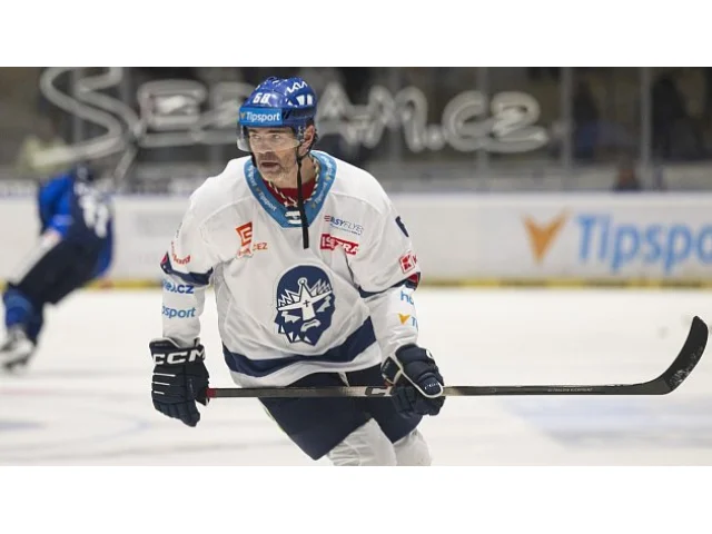 Jágr na ledě, Kladnu pomohl k výhře. Debakl Pardubic, padli i mistři z Brna