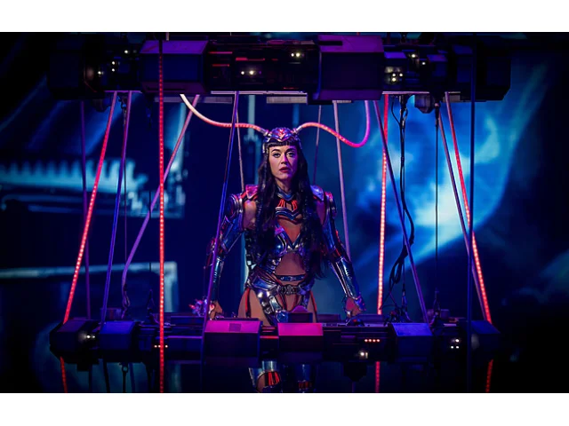 RECENZE: Přijela pouť. Tristní zpěv Katy Perry tentokrát nezachránila ani show