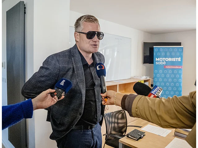 Pavel Liška „podpořil“ Turka: Já taky přijdu do hospody a nechám kolovat svůj mobil