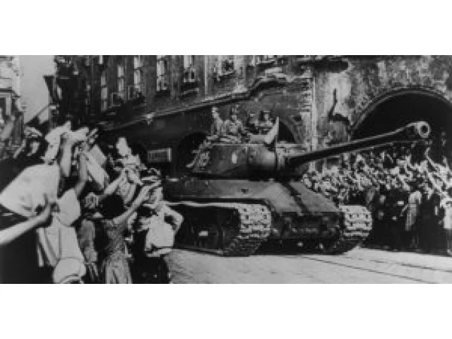 Vzácný úspěch americké diplomacie: když z Československa odešla i Rudá armáda