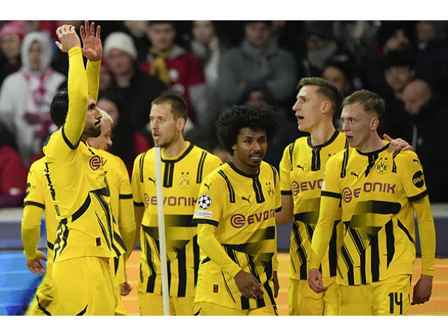 ONLINE: Atlético vede nad Realem, Aston Villa hostí Bruggy, Dortmund postupuje