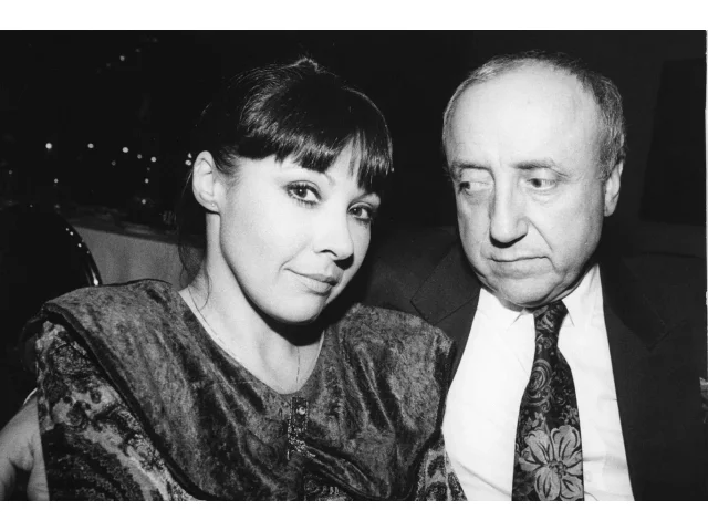 Vodník Slováček a víla Patrasová: Takhle šla dvojice k oltáři. Hudebník ji sbalil na večírku a už zůstal