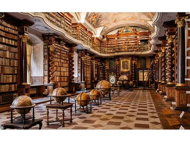 Turisté hledají šifry i poklady. Kde už funguje Brownův efekt a co čeká Prahu